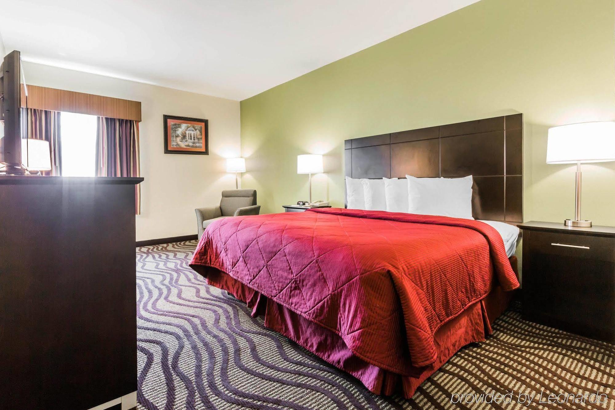 Quality Inn & Suites North Монтгомери Экстерьер фото