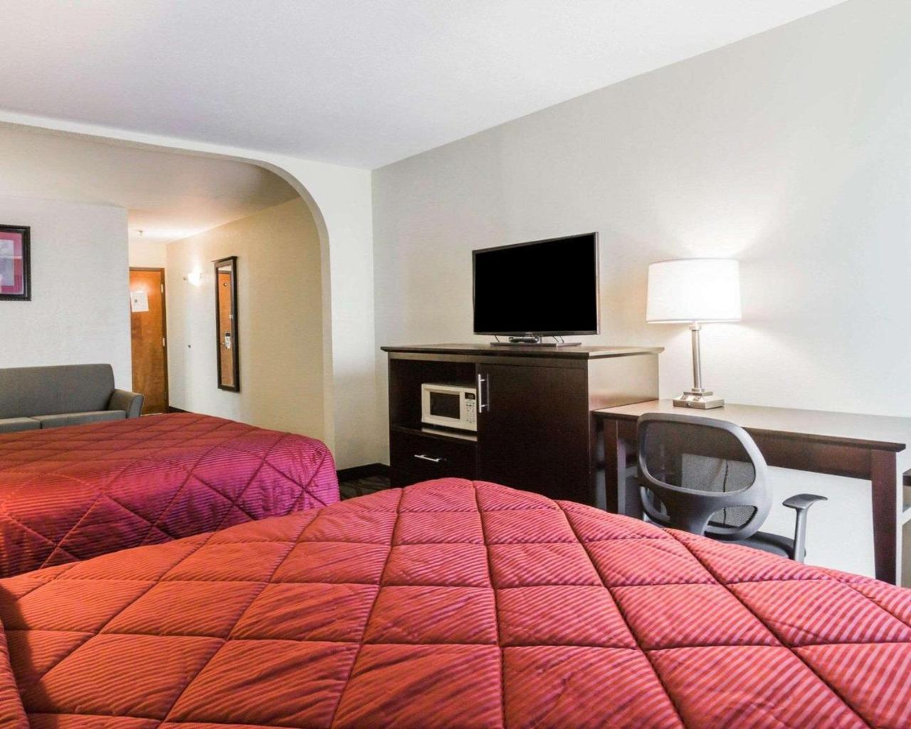 Quality Inn & Suites North Монтгомери Экстерьер фото